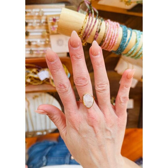 STUNNING Gemstone Statement Ring Large Rainbow Moonstone Gold Vermeil Gorgeous - Picture 11 of 11